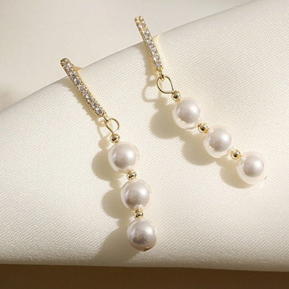 +NEW 18K Gold Diamond Pearl Drop Earrings - Picture 1 of 7